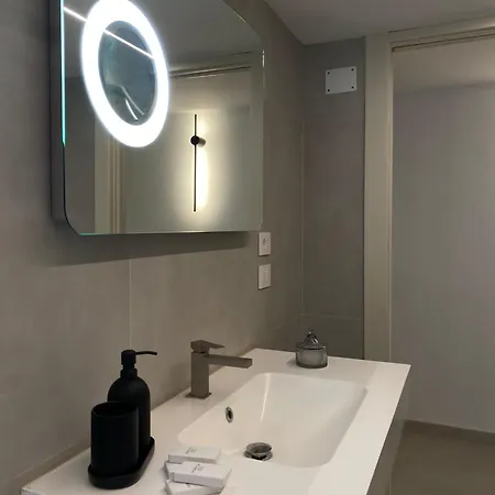 65 Cosimano Apartment *