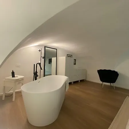 Apartment 65 Cosimano *