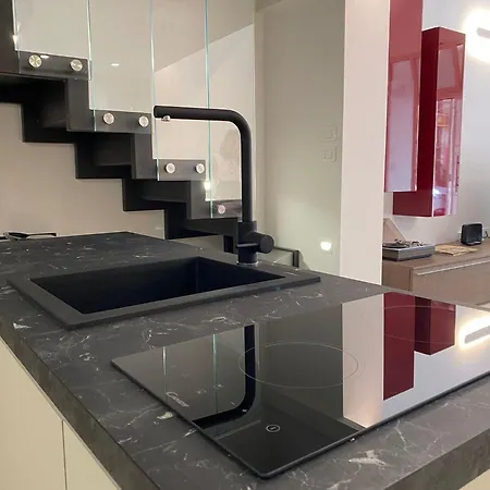 65 Cosimano Apartment *